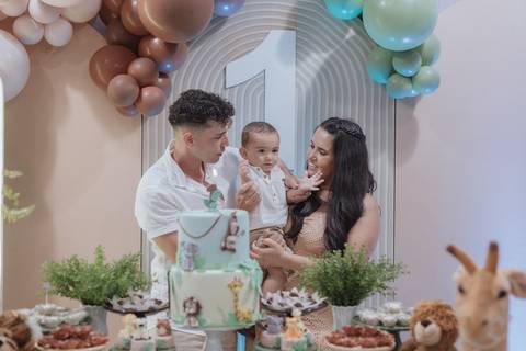 Aniversário infantil com tema de Safari'