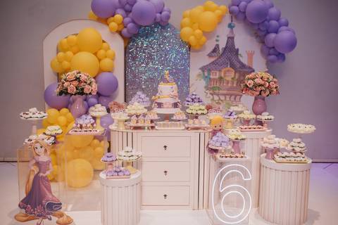Aniversário infantil com tema da rapunzel '