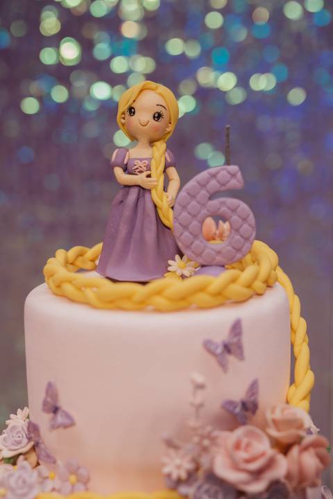 Aniversário infantil com tema da rapunzel '