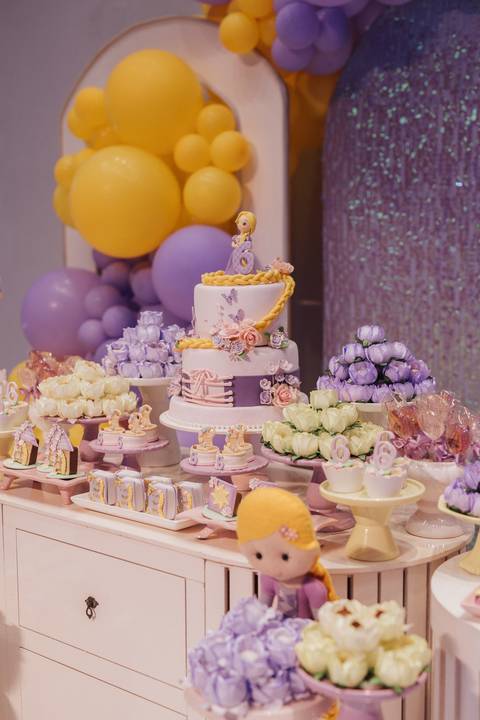 Aniversário infantil com tema da rapunzel '