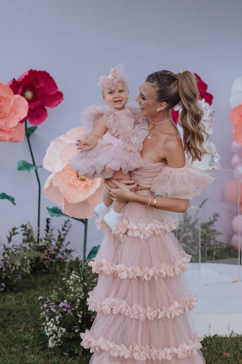 Aniversário infantil com tema de Flor'
