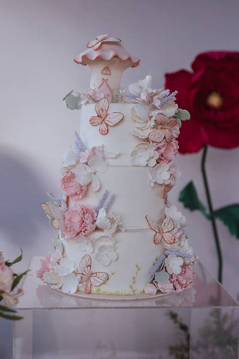 Aniversário infantil com tema de Flor'