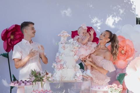 Aniversário infantil com tema de Flor'