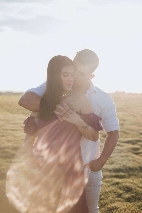 Ensaio de gestante no campo'