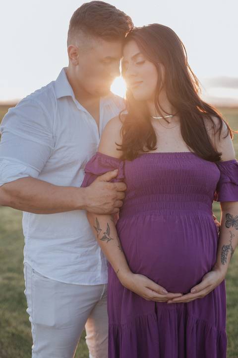 Ensaio de gestante no campo'