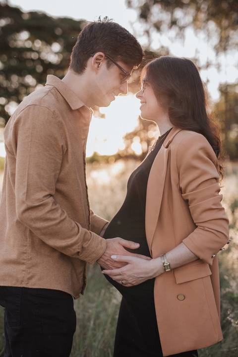 Ensaio de gestante no campo'