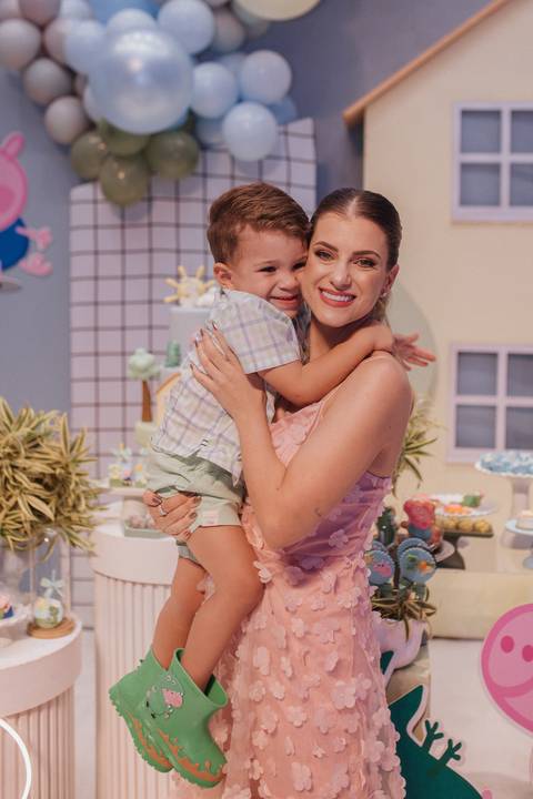 Aniversário infantil com tema de Peppa Pig'