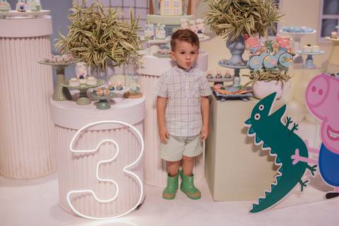 Aniversário infantil com tema de Peppa Pig'
