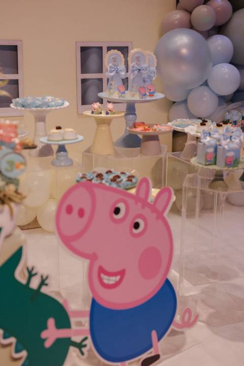 Aniversário infantil com tema de Peppa Pig'