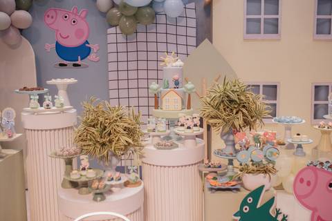 Aniversário infantil com tema de Peppa Pig'