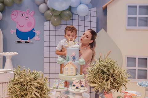 Aniversário infantil com tema de Peppa Pig'