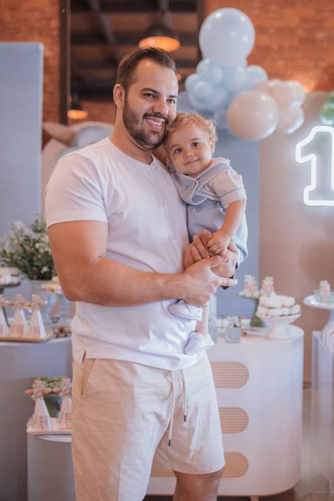 Aniversário infantil com tema de ursinho aviador'