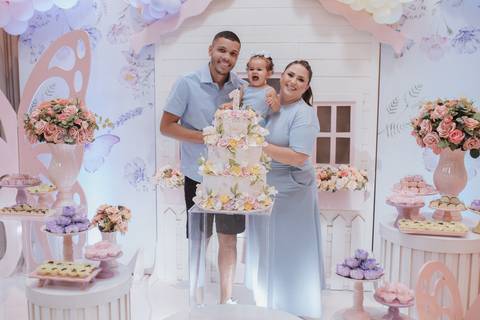 Aniversário infantil com tema de jardim encantado'