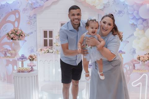 Aniversário infantil com tema de jardim encantado'