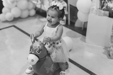 Aniversário infantil com tema de jardim encantado'