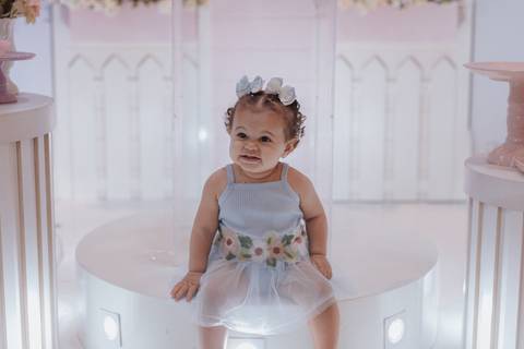 Aniversário infantil com tema de jardim encantado'