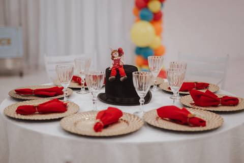 Aniversário infantil com tema de Circo'