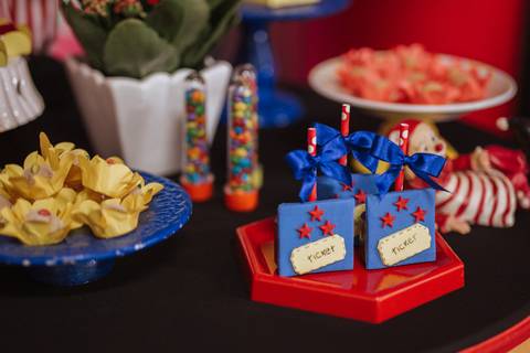 Aniversário infantil com tema de Circo'