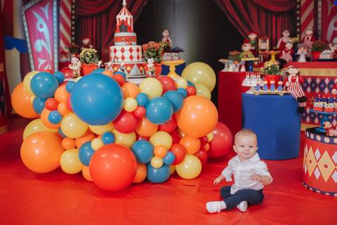 Aniversário infantil com tema de Circo'
