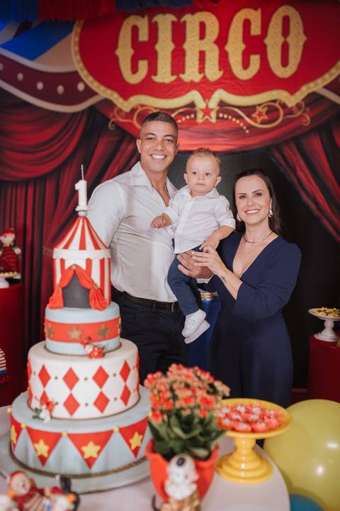 Aniversário infantil com tema de Circo'