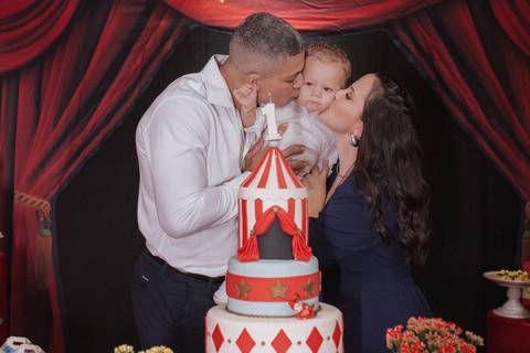 Aniversário infantil com tema de Circo'