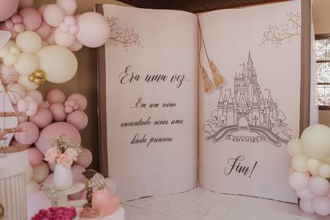 Aniversário infantil com tema de princesa'