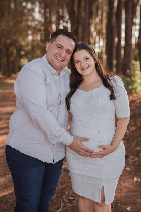 Ensaio revelação da gravidez na floresta'