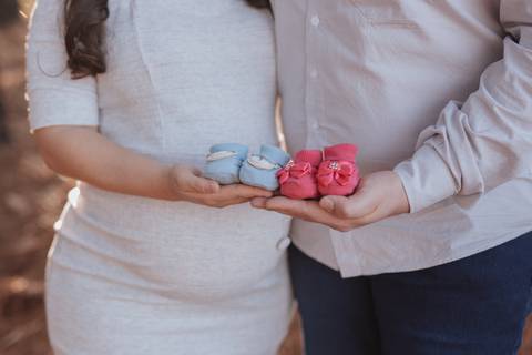 Ensaio revelação da gravidez na floresta'