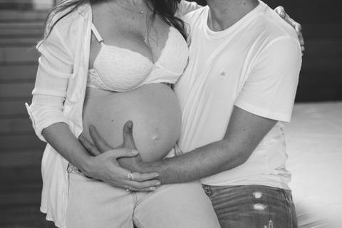 Ensaio de gestante na cabana'