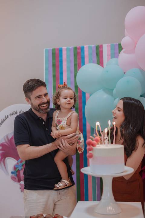 Aniversário infantil com tema de Trolls'