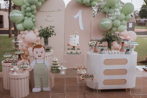 Aniversário infantil com tema personalizado '