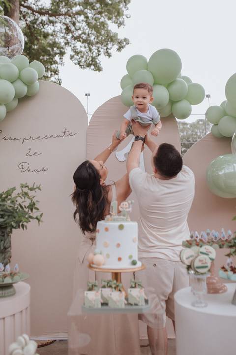 Aniversário infantil com tema personalizado '