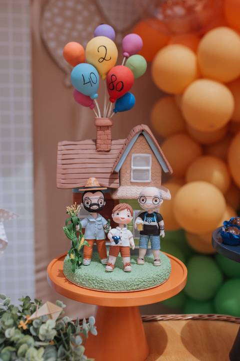 Aniversário infantil com tema UP ALTAS AVENTURAS'