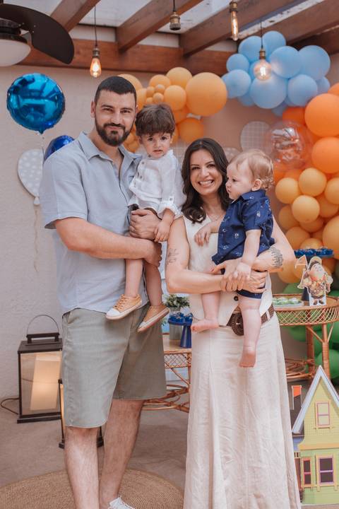 Aniversário infantil com tema UP ALTAS AVENTURAS'