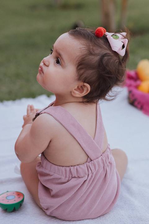 Smash the cake para meninas no campo'