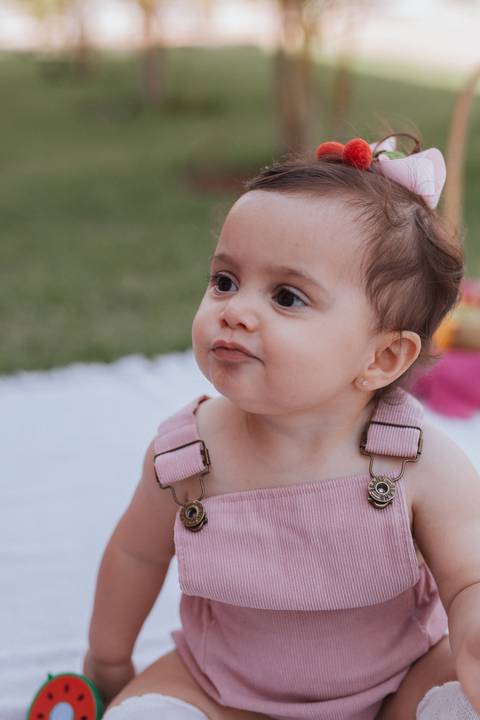 Smash the cake para meninas no campo'