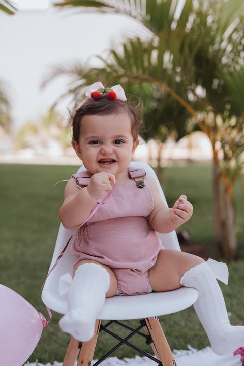 Smash the cake para meninas no campo'