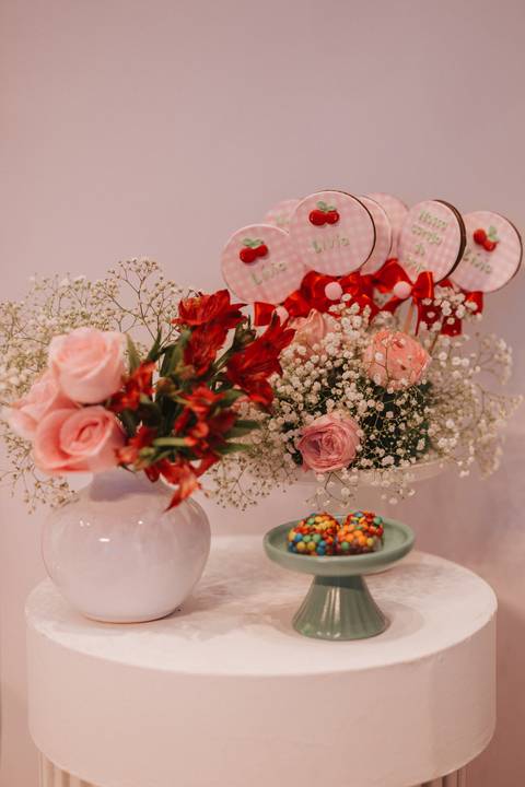 Aniversário infantil com tema de cereja'