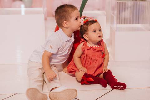 Aniversário infantil com tema de cereja'