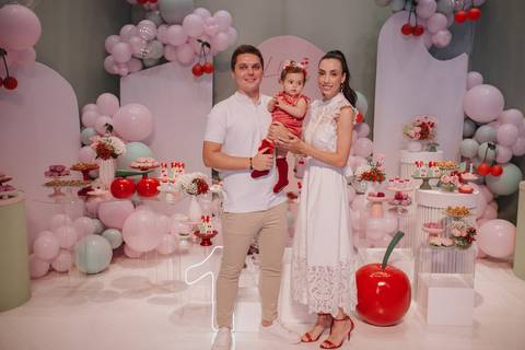 Aniversário infantil com tema de cereja'