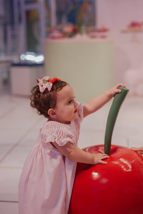 Aniversário infantil com tema de cereja'