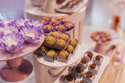 Aniversário infantil com tema de pequena sereia'