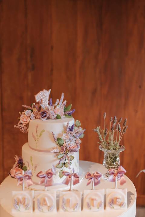 Aniversário de 1 ano com tema de lavanda'