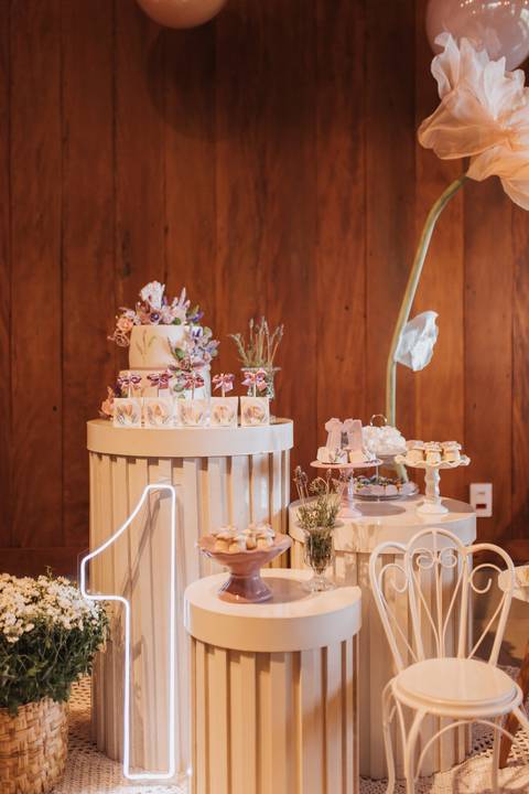 Aniversário de 1 ano com tema de lavanda'