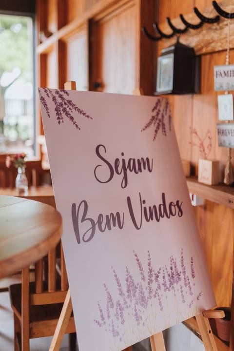 Aniversário de 1 ano com tema de lavanda'