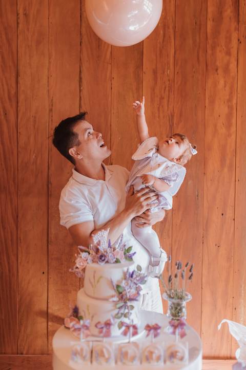 Aniversário de 1 ano com tema de lavanda'