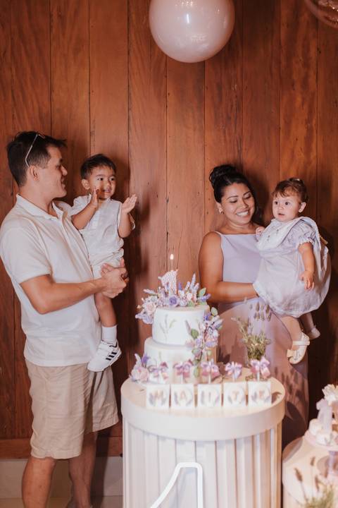 Aniversário de 1 ano com tema de lavanda'