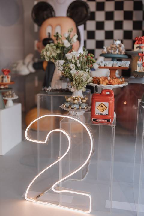 Aniversário de 2 anos com tema de Mickey'