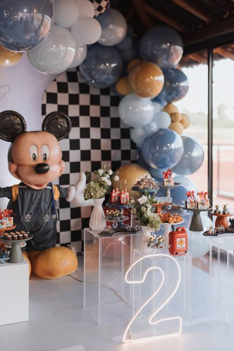 Aniversário de 2 anos com tema de Mickey'