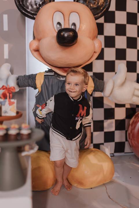 Aniversário de 2 anos com tema de Mickey'